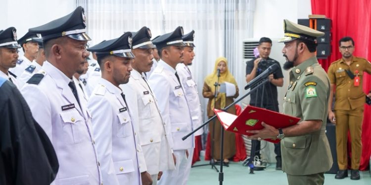 Bupati Al Farlaky Minta Keuchik Perkuat Peradilan Adat di Gampong