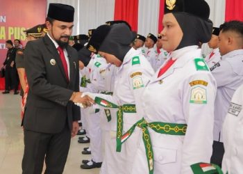 Bupati Al-Farlaky Kukuhkan 75 Paskibraka Aceh Timur Tahun 2026