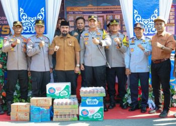Bupati Al- Farlaky dan Kapolres Tinjau Pos Mudik Lebaran di Aceh Timur